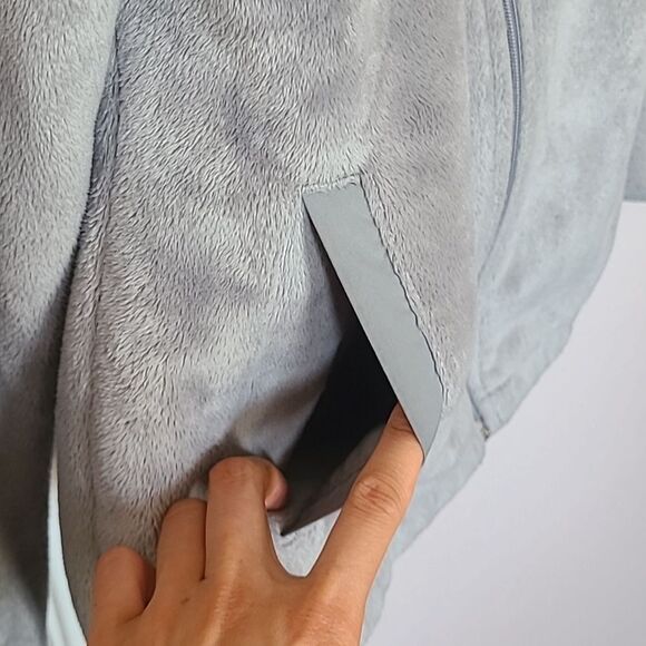 Fila Blue and Gray Ski Jacket Full Zip Stand-Up Collar - Picture 3 of 7